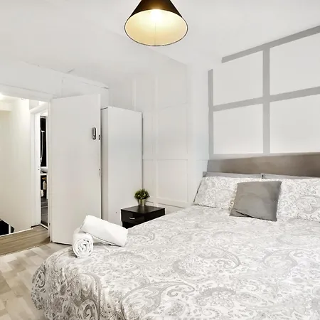 Perfectly Located, Cozy Double Room In City Of London Exterior photo