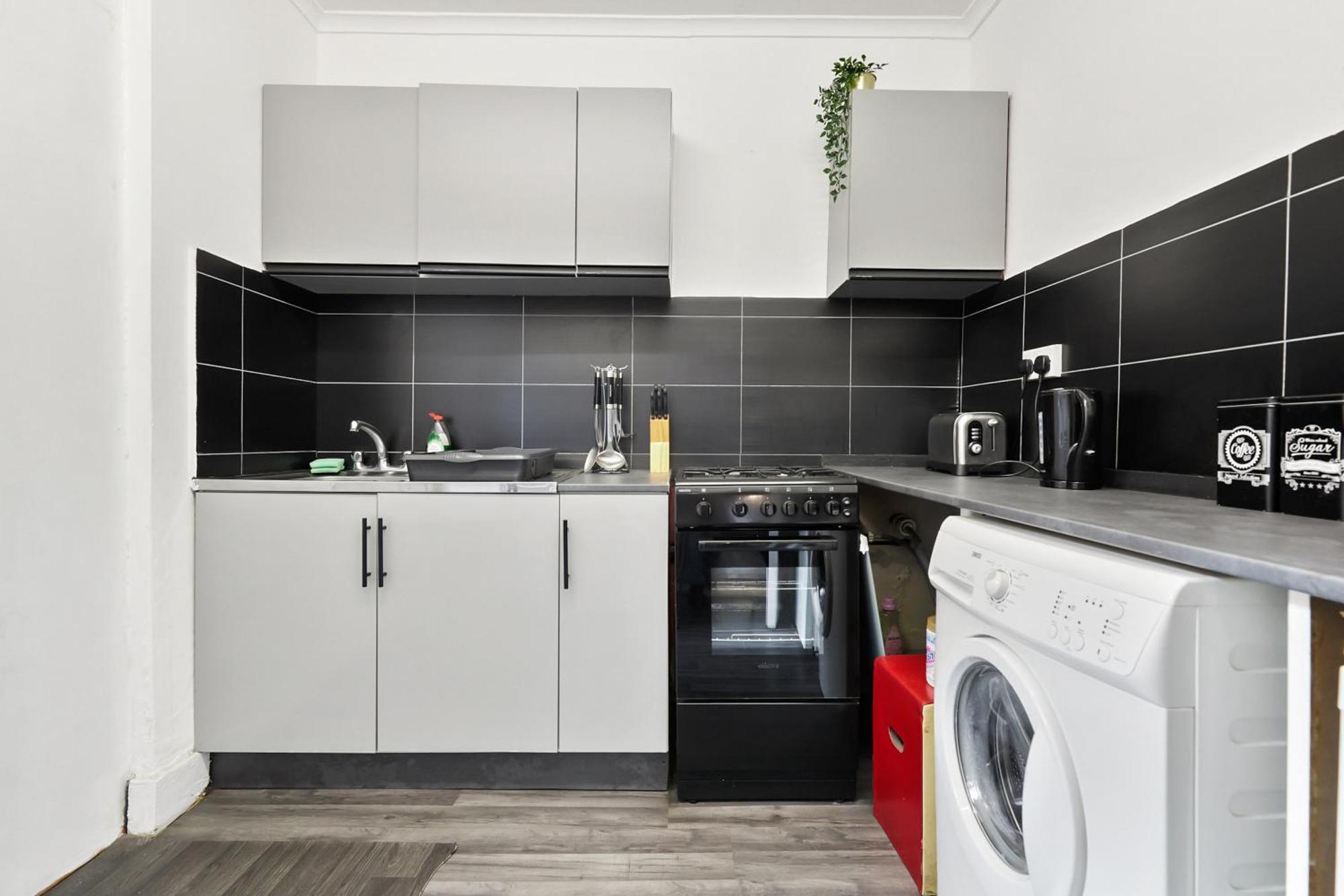 Homestay Perfectly Located, Cozy Double In Of